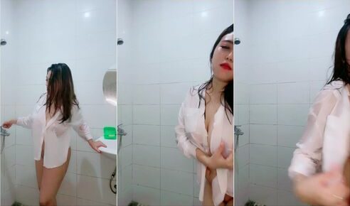 Nonton Bokep Indo Jembut Memek Miya Live Mandi